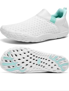 Womens Slip On Lightweight Quick Dry Water Shoes Size 8.5 NWT